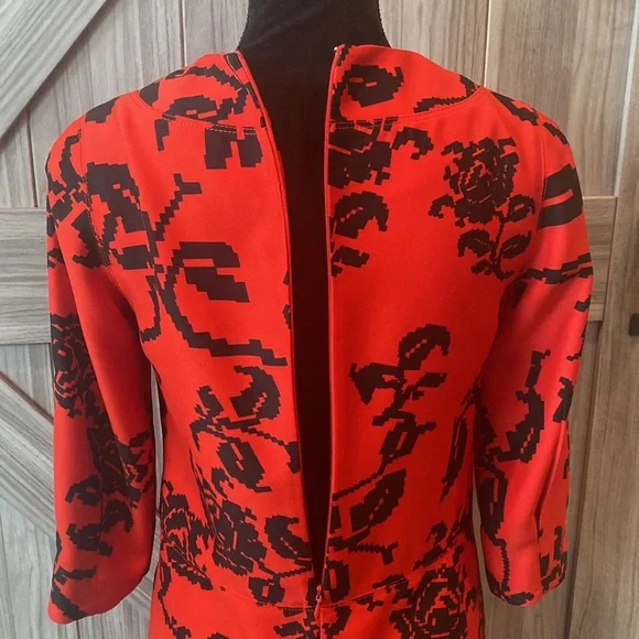 💄💃 Gorgeous vintage dress with billowy sleeves and black crystal appliqués EUC - Picture 9 of 11